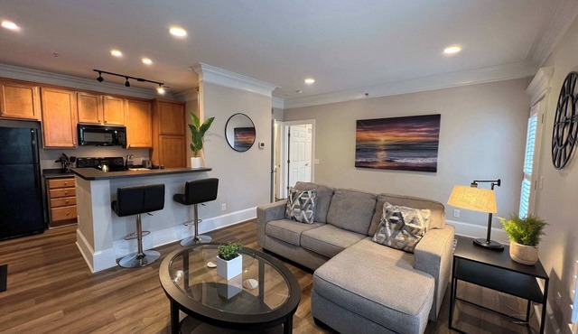1 Bdrm|Pet Friendly|North Hills|Long Stays