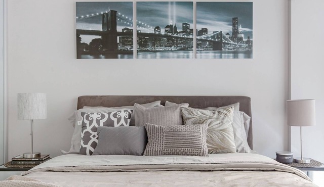 1 bedroom condo in trendy king west neighbourhood