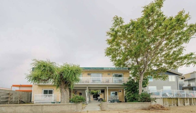 1 BR Courtyard Suite 3 Green Gables Resort