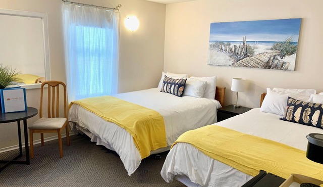 102 - Standard Room - 2 Queen Beds -1st Floor
