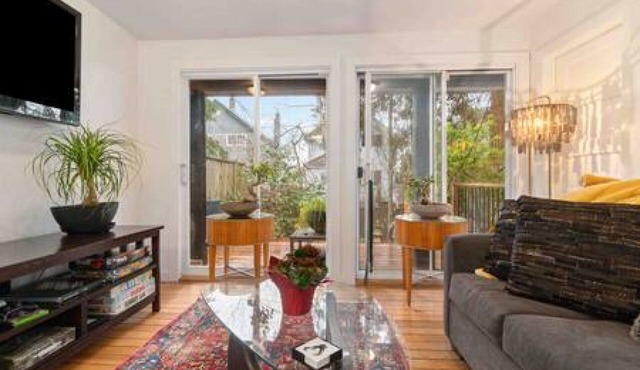 1BD Gem with Unparalleled Charm