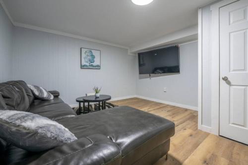 1BR Suite Near YYC Airport and Downtown 4408 DN