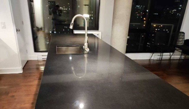 2 Bed downtown mtl