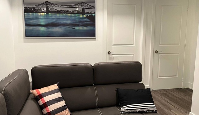 2 bedroom condo located downtown