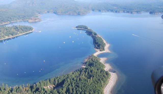 2 Bedroom Ocean View Cottage Quadra Island