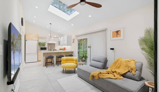 2BDR Private Garden Suite — Relocation, Business, Travel, Dog-Friendly, Parking