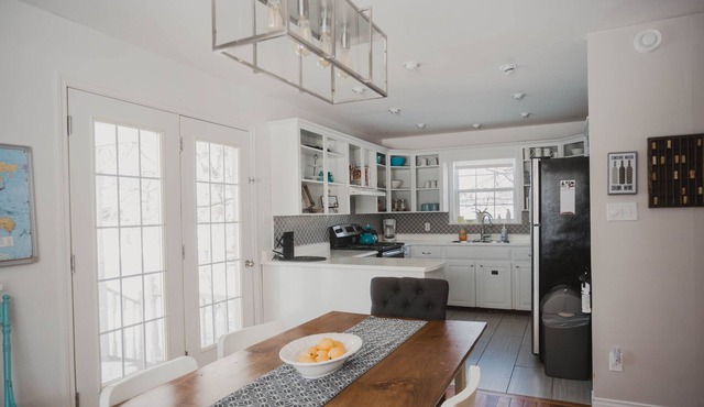 3 bdrm, 2.5 bath Classic Cape Cod Cottage