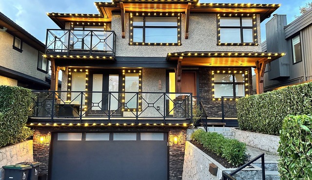 3+ Bdrm. Luxury North Vancouver