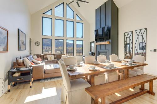 3 Mi to Holiday Valley: Mtn-View Home w/Patio