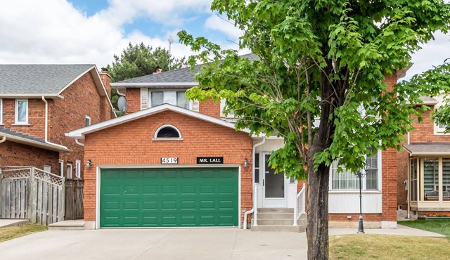 3 Star Basement Apartments in Mississauga