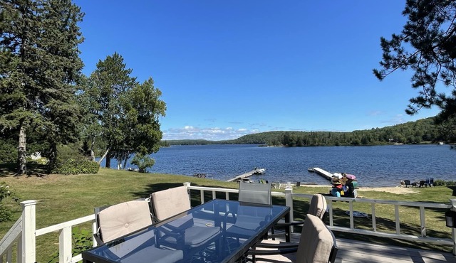 4 Bedroom Lake House on Lake St Peter
