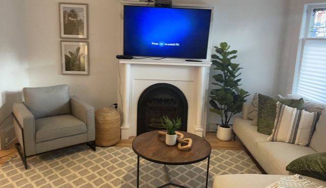 4 Bedroom Urban Main floor Apartment in House!