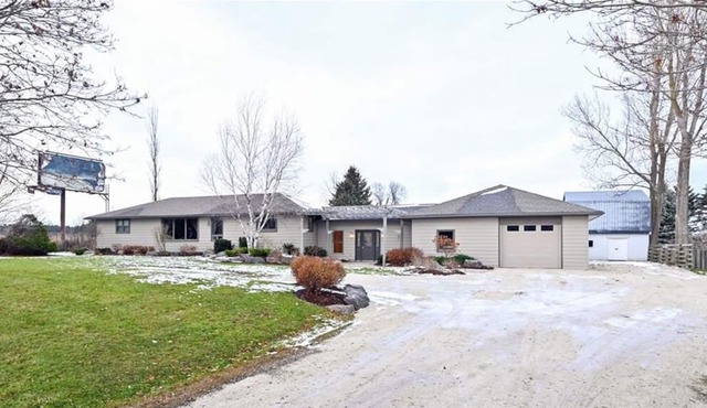 5-bedroom, 3-bathroom bungalow House offers a world of comfort
