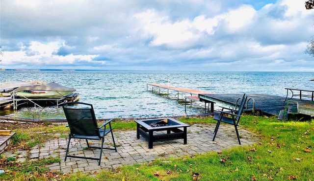 5 Br Lakeview Detach House With Private Dock,30 Min. From Toronto