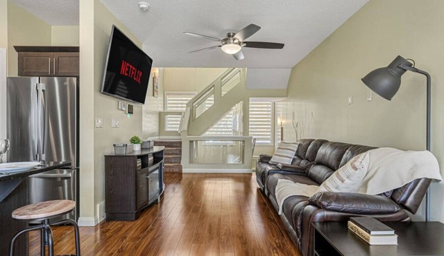5BR Home » AC » Henday Access » King Bed » Netflix