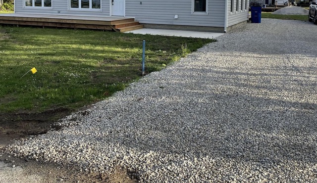 A cottage on a canal w/great hunting , fishing (86 Bayview Ave Shrewsbury)