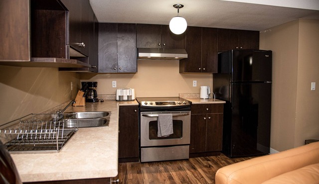 Adorable 3 Bedroom Suite in Langley