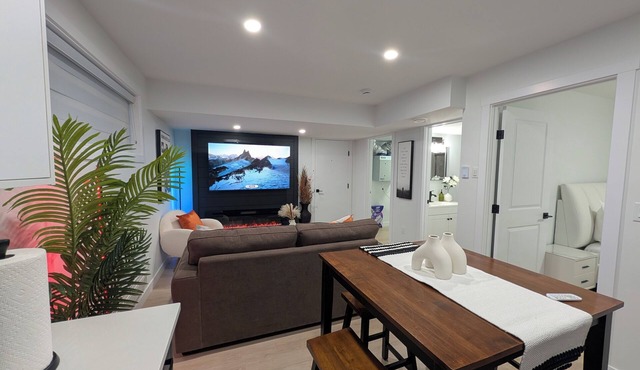 An Exquisite One-Bedroom Guest Suite.