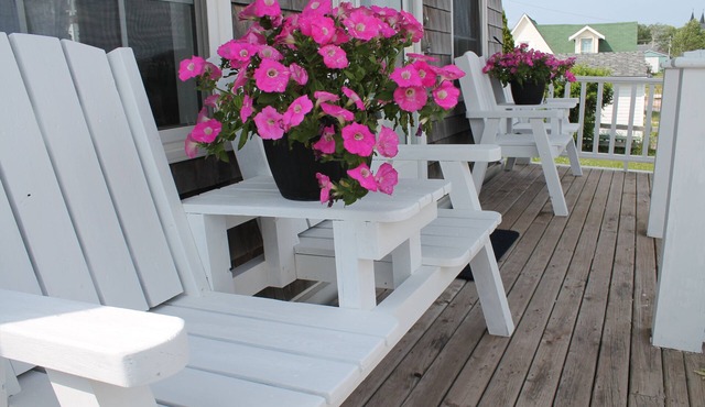 Architect's House on the Waterfront - Sunrise House