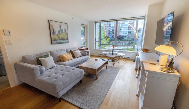 Astoria Elegance Contemporary Suite in one of Victoria's Best Buildings by Victoria Prime!