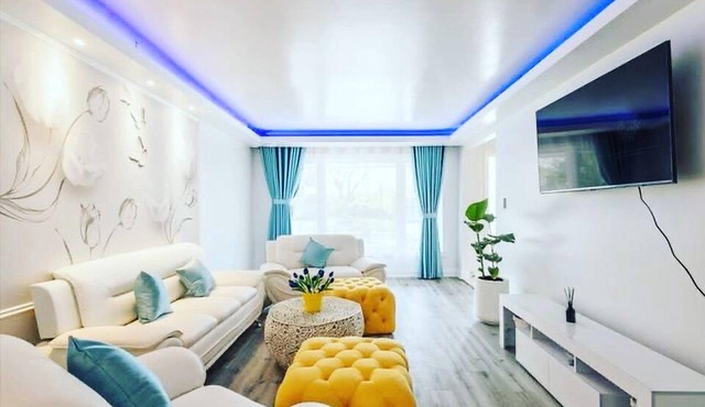 At the Blue Tulips you will experience luxurious, private yet natural lifestylen