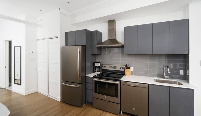 BAKAN - Gem in the city : MODERN loft in Old Mtl/DT
