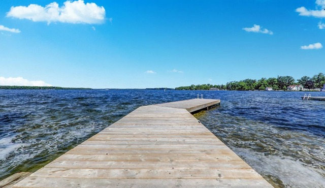 balsam lake waterfront 5 br cottage