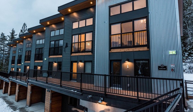 Basecamp Resorts Revelstoke I Micro-Suite (Dog Friendly)