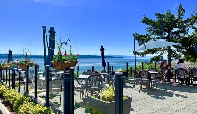 Beach Gardens Resort and Marina