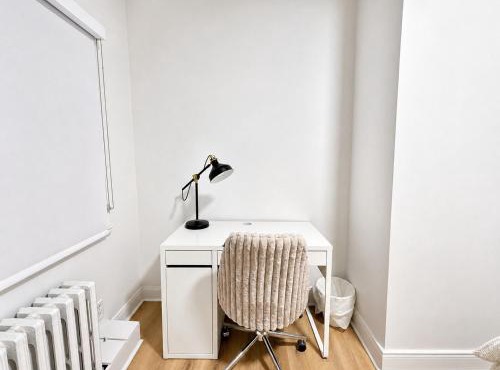 Beautiful 2 bedroom unit downtown
