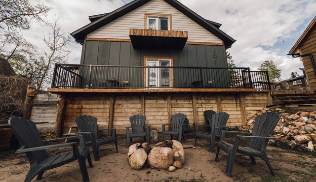 Beautiful Cabin on the Water