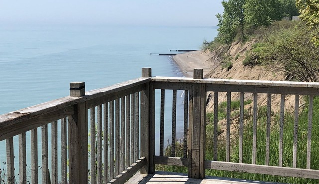 Beautiful cottage with private beach