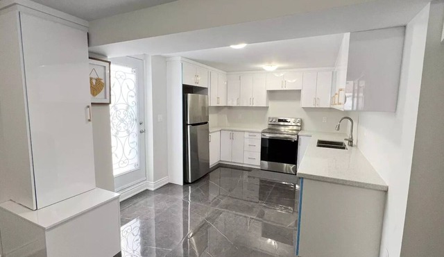Beautiful furnished three rooms