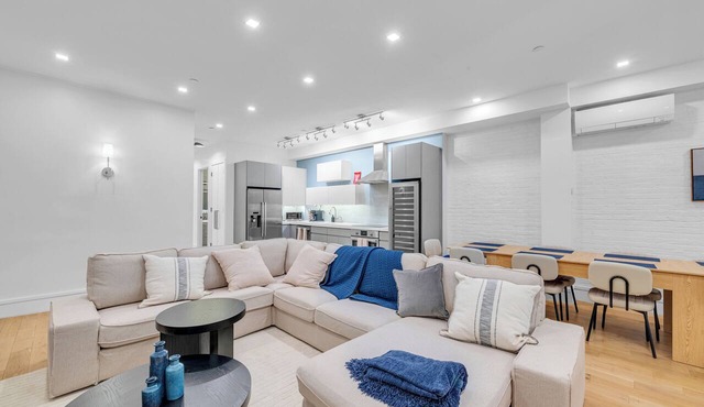 Beautiful Luxury 5 Bedroom 3 Bath Luxury Apartment in the Heart of NYC