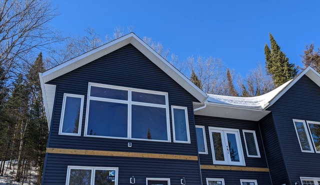 Beautiful Newly Built Muskoka Waterfront Cottage