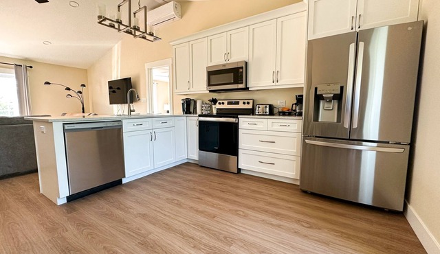 Beautiful suite located just outside Cavendish! Newly constructed w/ fireplace