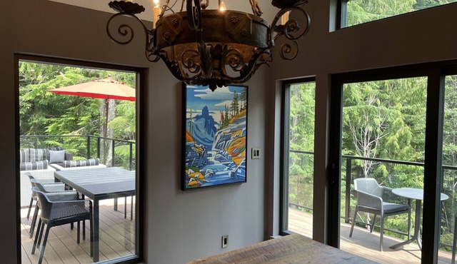 Beautiful Whistler Mountain-Side House