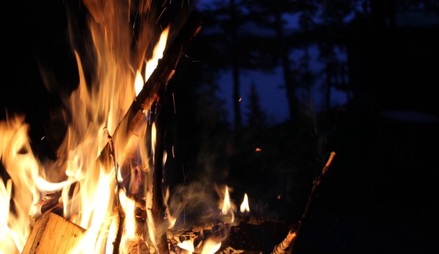 Beautiful year-round retreat on Heney Lake
