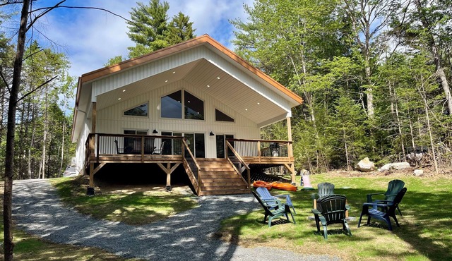 Beaverdam Lakeside Retreat - Pet & Family Friendly