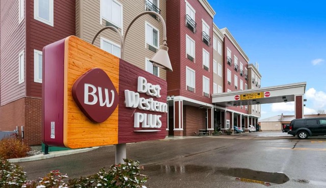 Best Western Plus Chateau Inn Sylvan Lake