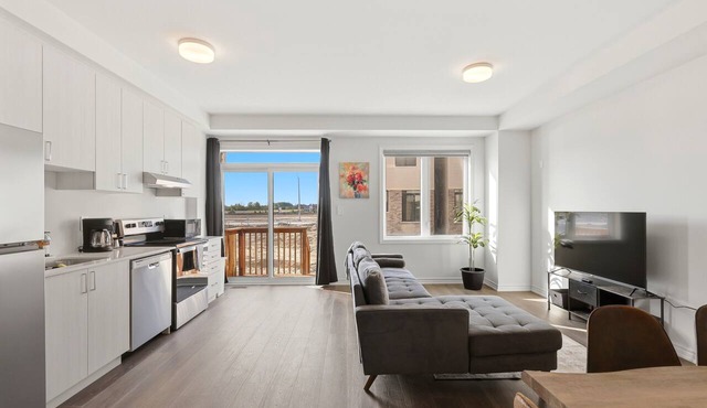 Blossom Nest - 4 Beds, 2.5 Baths, 3 Park