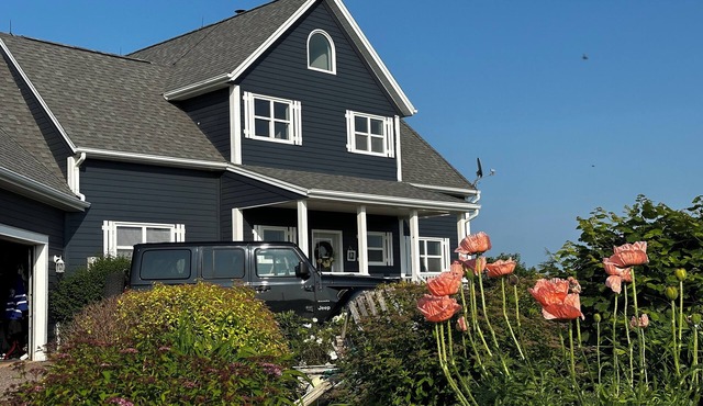 Blue Heron House - a beautiful waterfront property near Cavendish