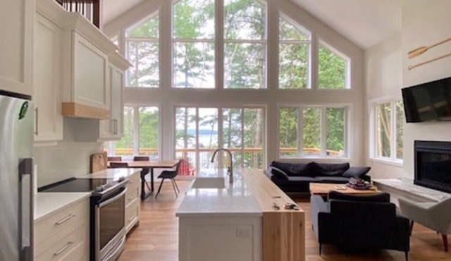 Brand new cottage on 3-Mile Lake in the heart of Muskoka