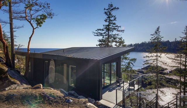 Brand New Ocean Front Getaway Just Steps From The Ocean