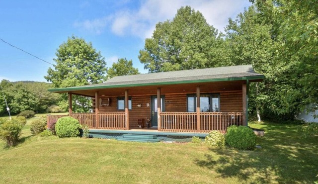 Bras d'Or Lakes Log Cabin