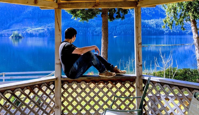 Breathtaking views, right by the ocean!