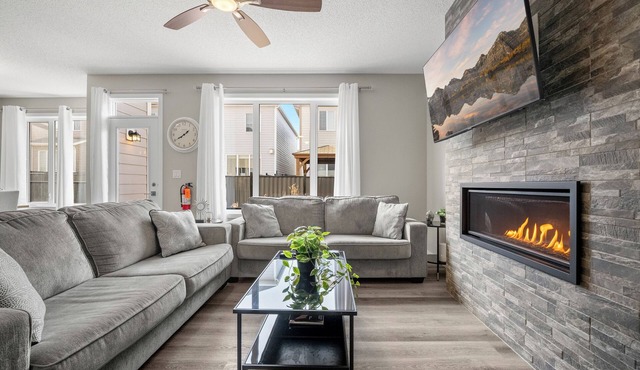 Bright & Spacious Family Retreat