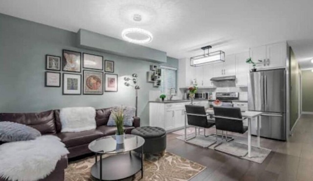 Burquitlam 1BR guest suite with fantastic view