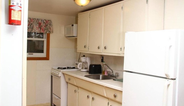 By The Bay Cottages in Stanhope! - Three Bedroom Heritage Cottage #1
