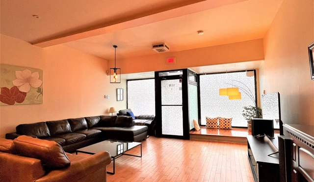C12~Private Sunny Terrace+15 Beds/Sofabeds+5 Full baths+Free parking
